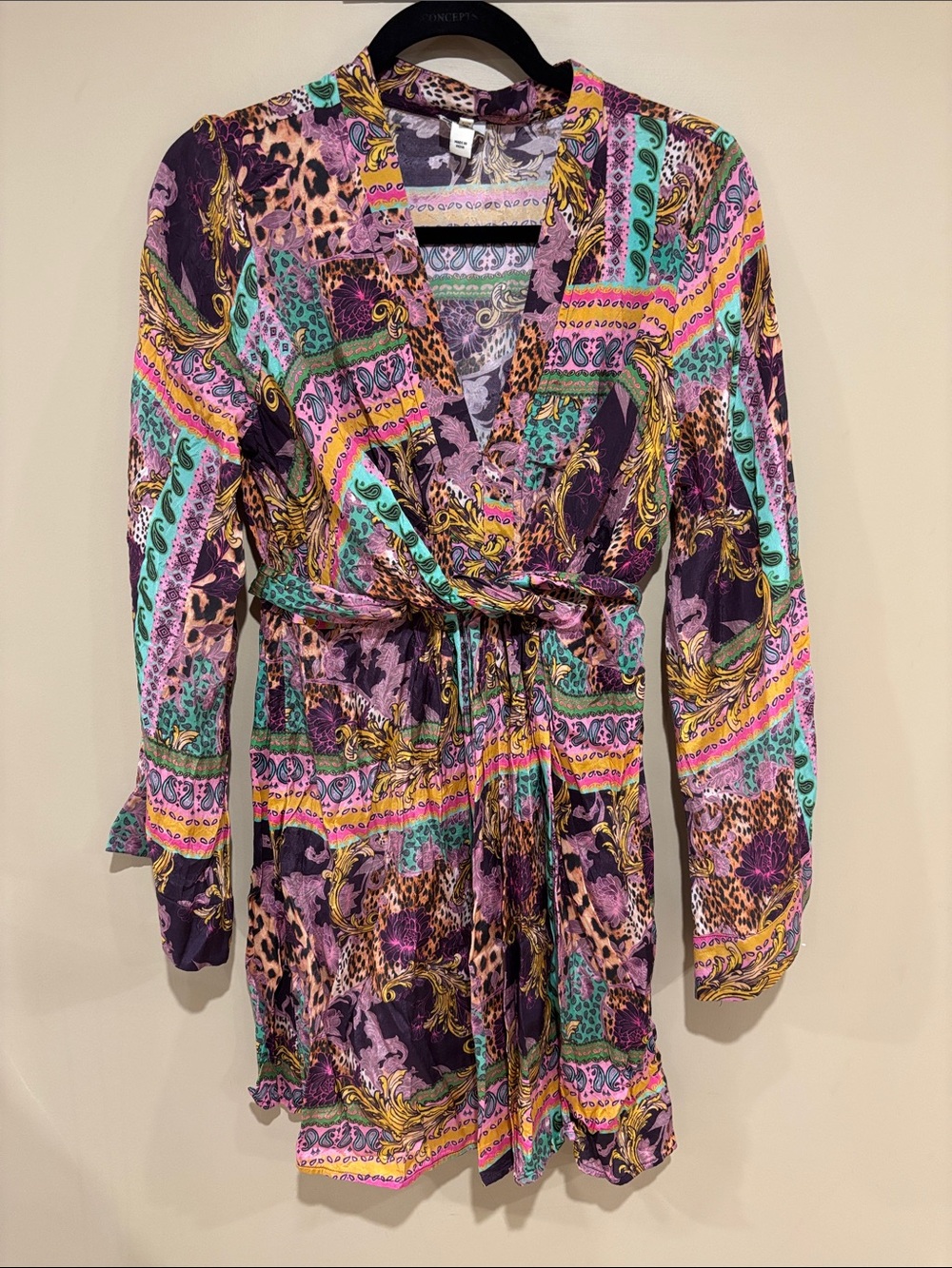 Multicolor bell sleeve tie front dress